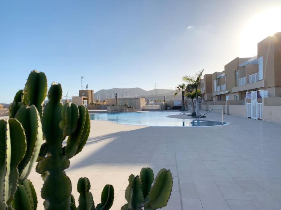 Apartamento Con Vistas Al Mar El Poris 波里斯-德阿沃纳 外观 照片